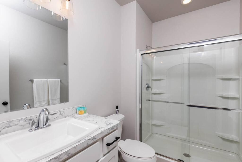 Charming 3-Bedroom In Vibrant New Neighborhood 比灵斯 外观 照片
